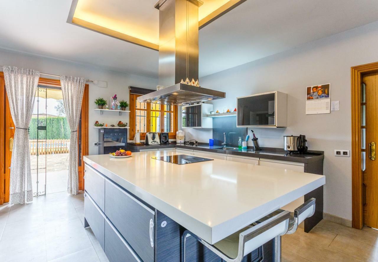 Divi Apartments Villa Reyes Майрена-дель-Альхарафе Екстер'єр фото