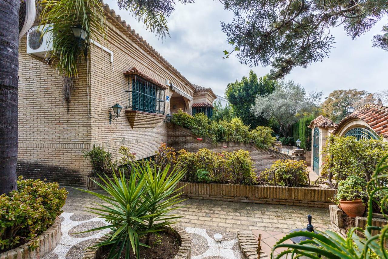 Divi Apartments Villa Reyes Майрена-дель-Альхарафе Екстер'єр фото
