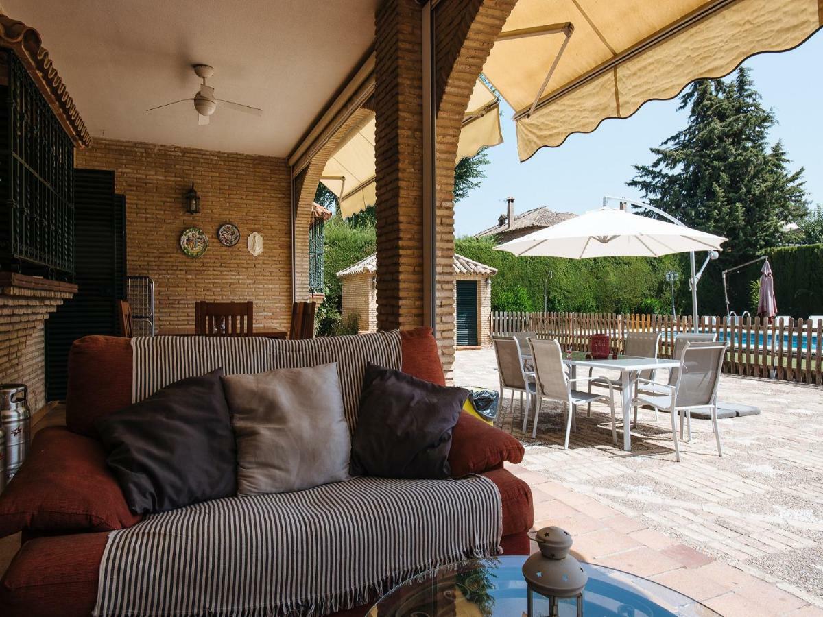 Divi Apartments Villa Reyes Майрена-дель-Альхарафе Екстер'єр фото