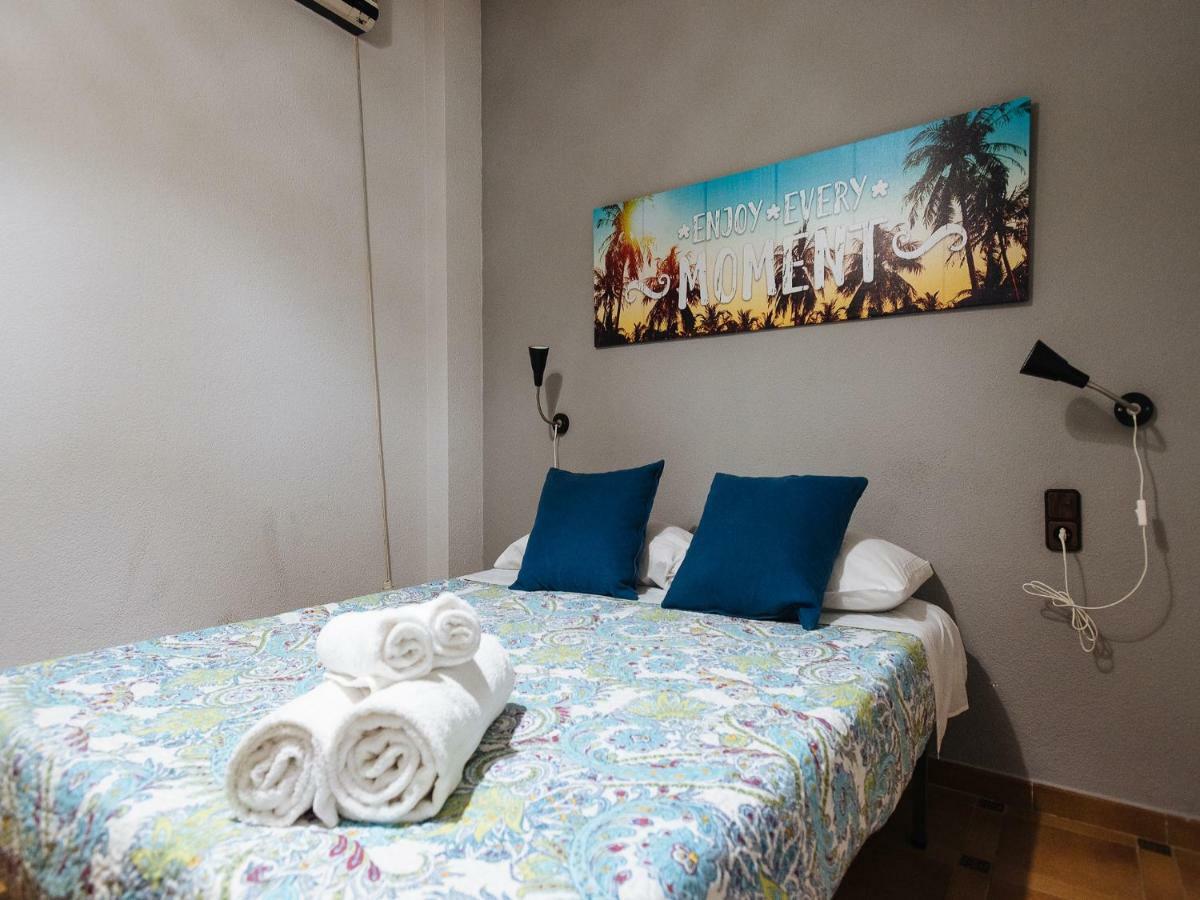 Divi Apartments Villa Reyes Майрена-дель-Альхарафе Екстер'єр фото