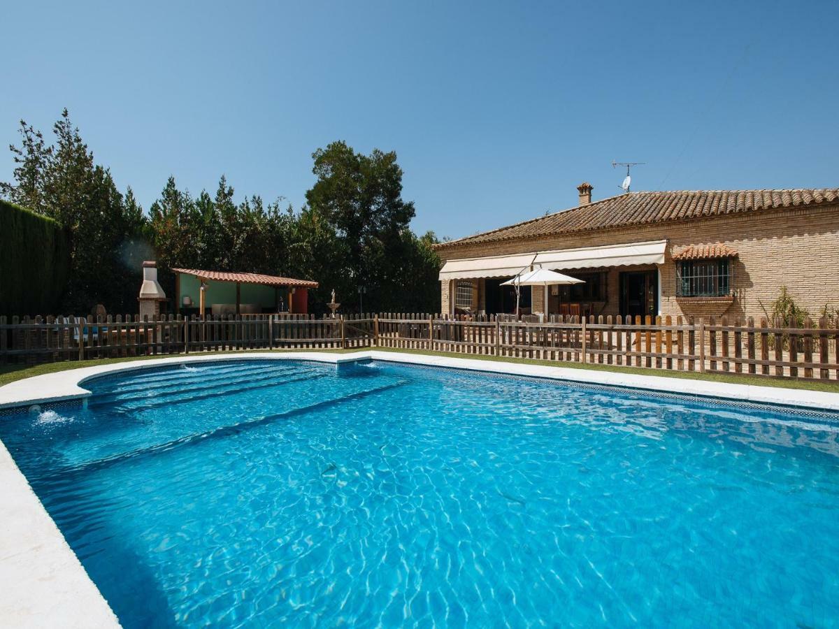 Divi Apartments Villa Reyes Майрена-дель-Альхарафе Екстер'єр фото